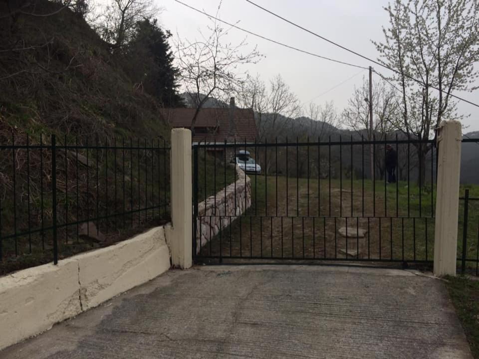 Mikro Katafygio Stavli 외부 사진
